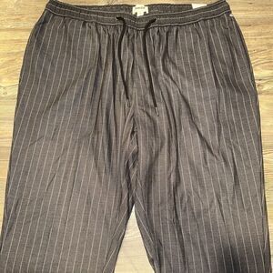 Open Edit Men’s Drawstring Slacks Grey White Pin Stripes. Size XL. NWT. T